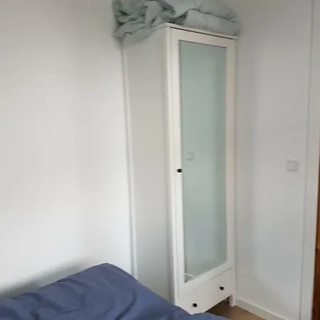 Hyggelig Lille Feriebolig,med Egen Indgang. Daire